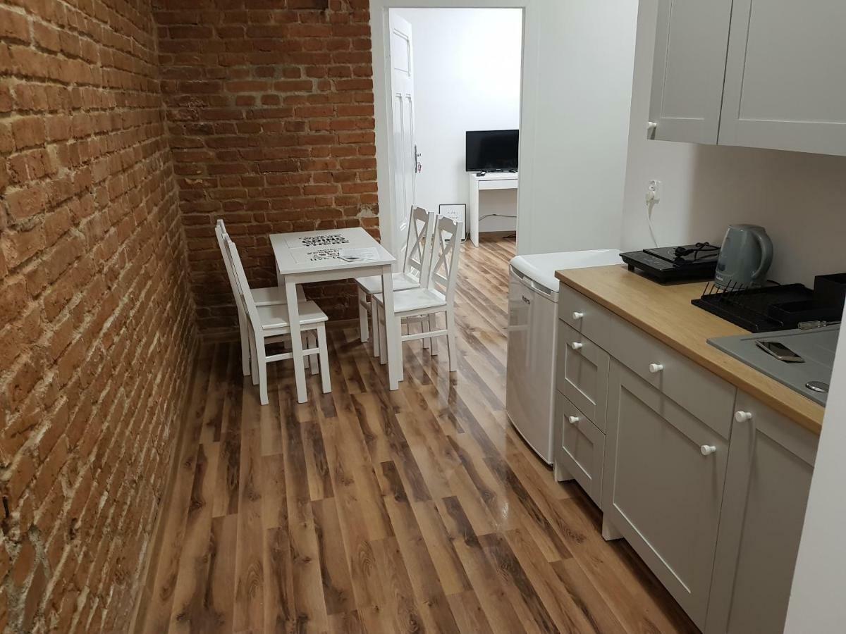 Apartament Nr 15 - 2 Pokoje Z Prywatnymi Lazienkami Centrum Poznan Exterior foto